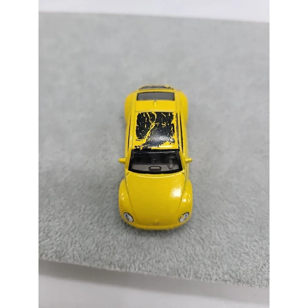 Hot Wheels 2012 Volkswagen VW  Beetle Yellow - Diecast - 1:64 - USED